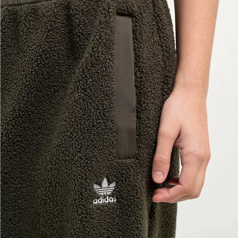 Adidas Teddy Fleece Velvet Olive Sweatpants - Picture 4 of 16